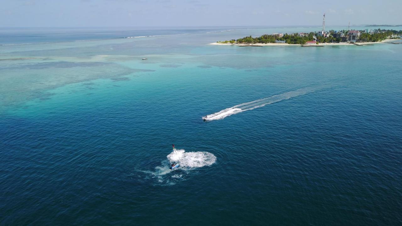 Triton Prestige Seaview And Spa Maafushi Exterior foto